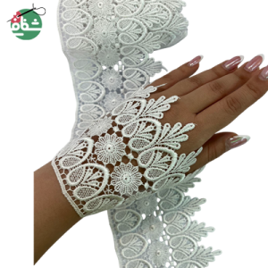 گیپور طرح گل و قلب سفید - خرازی شفافی